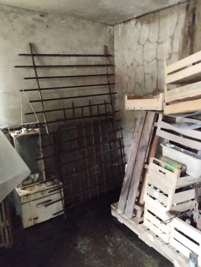 Besoin d’un débarras à Paris (75) ? Nous intervenons rapidement pour vider appartement, cave, garage, box ou local professionnel dans tous les arrondissements de Paris. Notre entreprise réalise des prestations de vide appartement suite à une succession, logement insalubre, un déménagement, une vente immobilière ou un besoin de désencombrement. Nous prenons en charge l’enlèvement des meubles, encombrants, électroménager, cartons et déchets. Intervention rapide, entreprise sérieuse et devis gratuit.